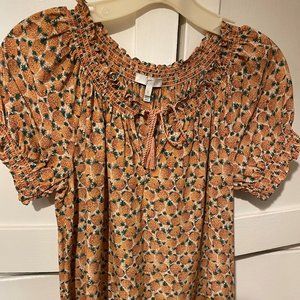 Puffy short-sleeved blouse